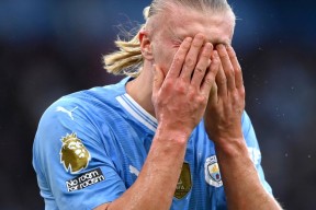 哈兰德赛点兑现，达拉斯独行侠淘汰罗马晋级四强，主帅激动落泪的简单介绍